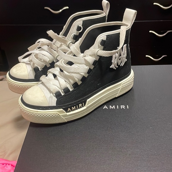 Amiri Sneakers.